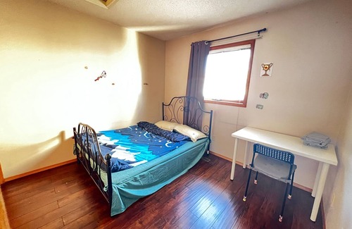 Hawkwood House | Comfortable Stay at Calgary Hawkwood with Family Amenities