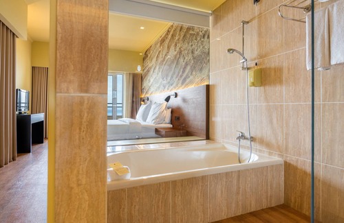 Calheta Resort | Experience Calheta Beach: All-Inclusive Oceanfront Escape