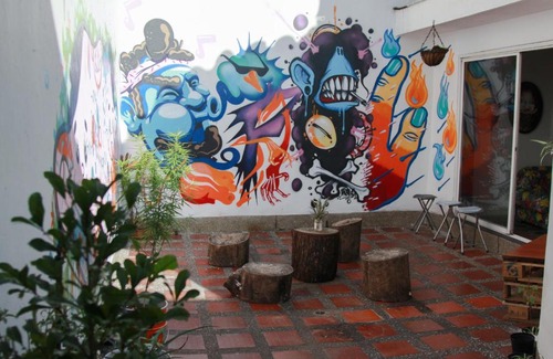 Laureles - Estadio House | Pet-Friendly Retreat at Calibrí: Ideal for Families
