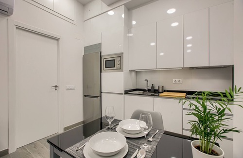 Moncloa-Aravaca Apartment | Prime Location and Family-Friendly Amenities Await You!