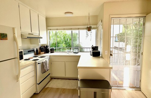 Carpinteria Condo | California Dreamin': Chic & Modern Beach Condo