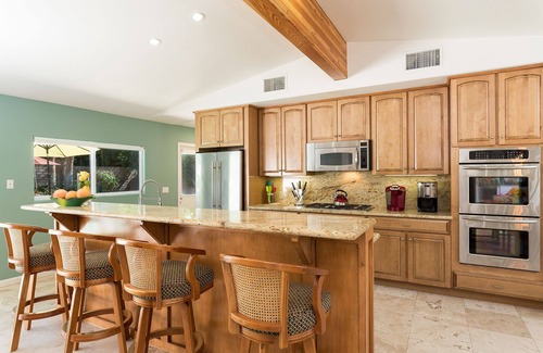 Deepwell Estates House | Perfectly Located California Ranch with Pool & Spa in Palm Springs