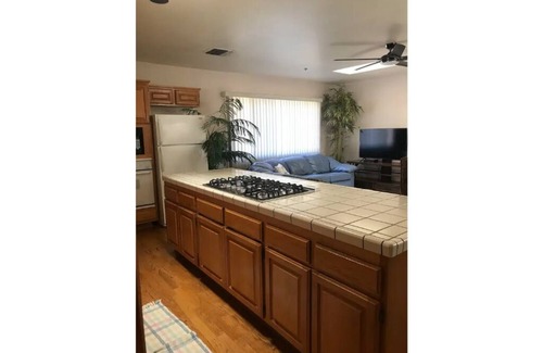 Agua Dulce House | Guest Rated 10/10: California Swim Ranch at Vasquez Mountain
