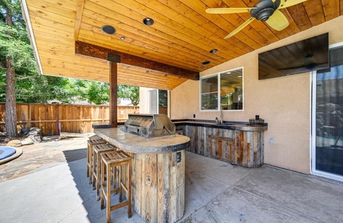 Visalia House | Relaxing California Vacation Rental with Private Pool
