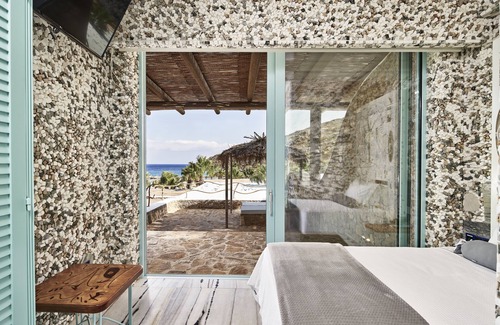 Milopotas Hotel | Calilo: 5-Star Retreat with Ocean View and Spa Amenities