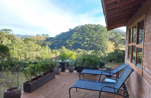 Goncalves Ski Chalet | Caliluma: Pet-Friendly Retreat with Breakfast & Eco Amenities