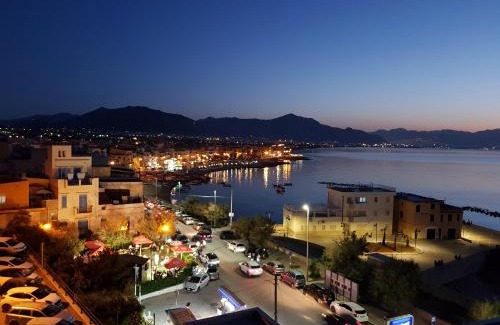 Aspra Apartment | Kid-Friendly Calipso: Guest Rated 9.3 for Family Fun