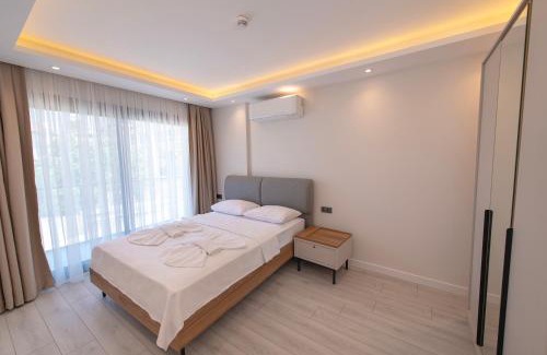 Cesme Apartment | Family-Focused Çalış Suites Hotel with Oceanfront Views