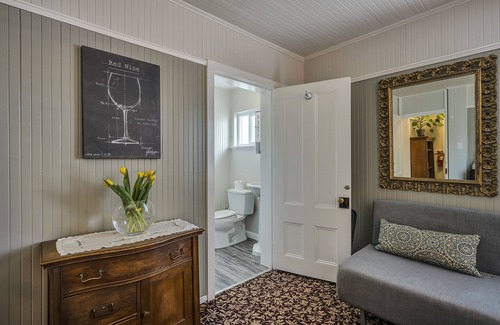 Calistoga Bed & Breakfast | Relax at Calistoga Wine Way Inn: Family-Friendly Getaway