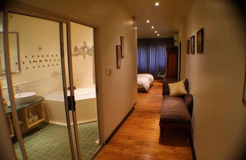 Calitzdorp House | Relax at Calitzdorp Country House - 4-Star Retreat