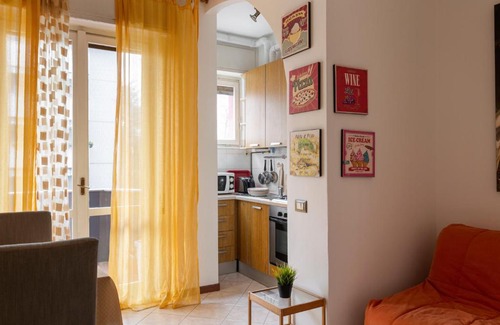Bicocca Apartment | Discover Casa - Bignami M5: Family-Friendly Getaway