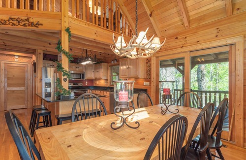 Maggie Valley Cabin | Call of the Wild Retreat-2 side-by-side cabins/Hot Tubs/Fire Pits/Pool Table