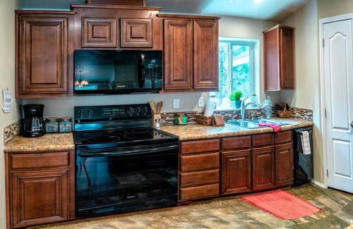 Ashland Cabin | Experience Comfort at Callahan's Mountain Lodge with Spa & Pool