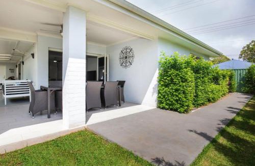 Callala Bay House | Pet-Friendly Wowly Waters at Callala Bay - 4-Star Retreat