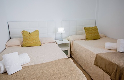 Castillo de Sabinillas Villa | Discover Calle del Rubi No 28: Top-Rated with Spa & Pool