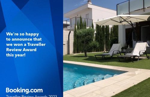 Puerto Marino Villa | Elegant Oceanfront Villa with Pool at Calle Malta 19