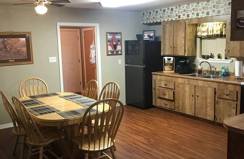 Murchison Cabin | Cozy Callender Lake Cabin: Guest Rated 9.8, Pet-Friendly Getaway