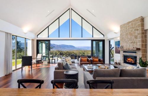 Kangaroo Valley House | Family-Friendly Retreat at Cally Mill Farm, Kangaroo Valley