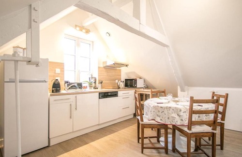 Bayeux Apartment | Relaxing Apartment in Bayeux, Family-Friendly & Near Beach