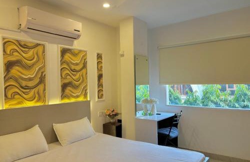 Indira Nagar Bed & Breakfast | Family-Friendly Retreat at TFFSTAYS - Comfortable Roomstay