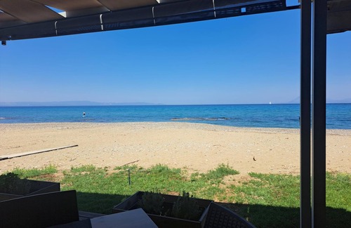 Andravida-Kyllini House | Idyllic Holiday House with Pool & Ocean Views Near Beach