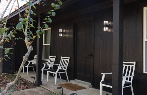 Shannon House | Serene Retreat with Spa, Hot Tub & Family Amenities