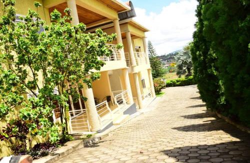 Kigali House | Relaxing Retreat at Calm Chaos D1 - 10/10 Guest Rated!