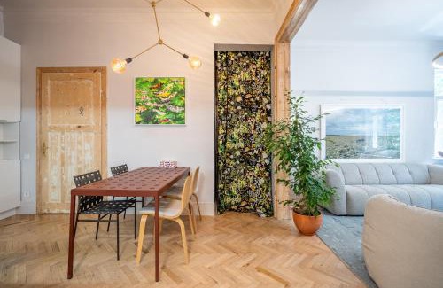 Sofia City Center Apartment | Calm& homey 1 BDRM flat at Sofia's Old city centre