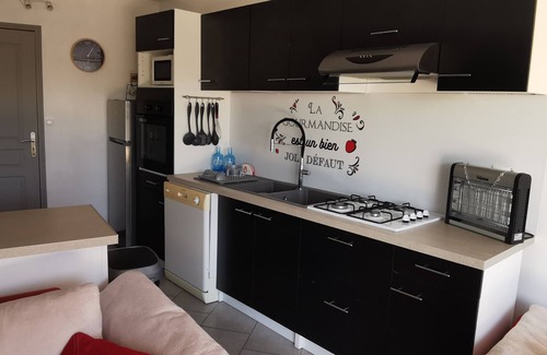 LʼAiguillon-sur-Mer House | Cozy Villa L'Aiguillon-sur-Mer with Spa and Family Amenities