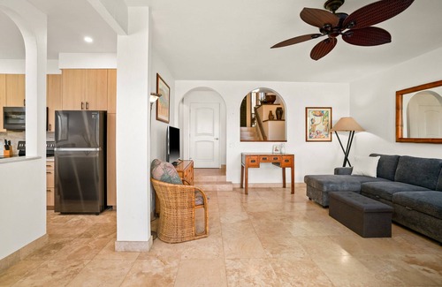 Bayview Condo | Tranquil Island Condo with Ocean Views & Pool Near Beaches