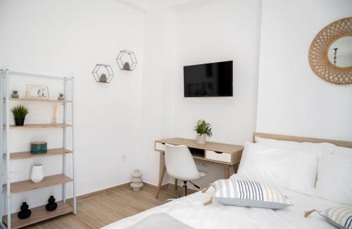 Ermoupoli Apartment | Relaxing Escape at Calm Joy & J - Infinity, Pet Friendly