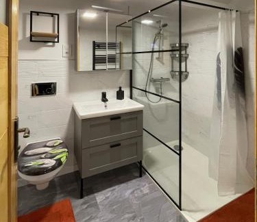 Magyarhertelend Apartment | Tranquil Stay at Calm Resort Hertelend - Guest Rated 9.8