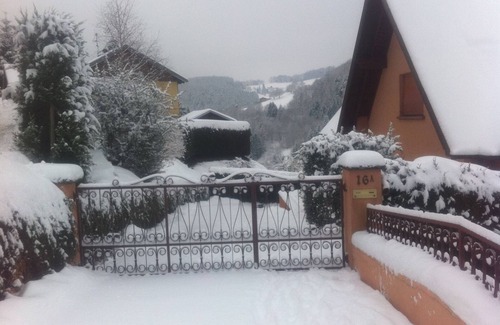 Freland Cottage | Tranquil Gîte in Alsace: Top-Rated with Family Amenities