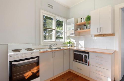 Sussex Inlet Resort | Relaxing Retreat at Calm Waters Waterfront Cottages