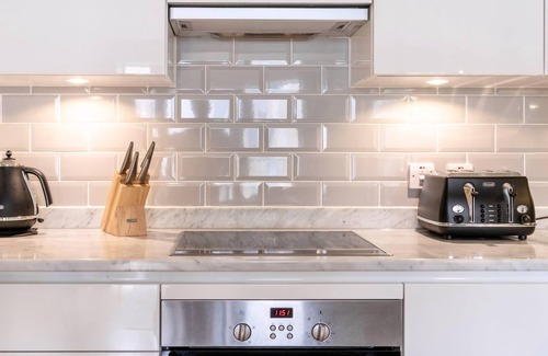 Stratford Apartment | Peaceful Zen Oasis in Iconic London Olympic Park