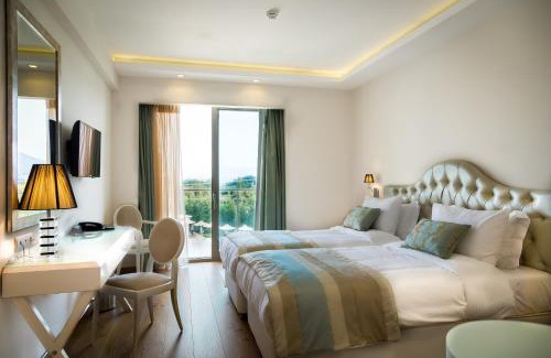 Kastoria Hotel | Relax at Calma Hotel & Spa: 4-Star Oceanfront Retreat