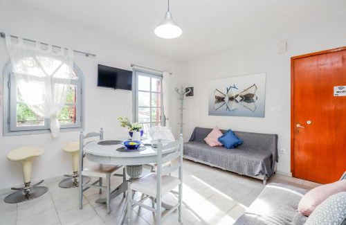 Sozopolis Apartment | Pet-Friendly Oceanfront Calma Apartments in Sozopoli