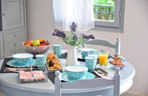 Sozopolis Apartment | Pet-Friendly Oceanfront Calma Apartments in Sozopoli