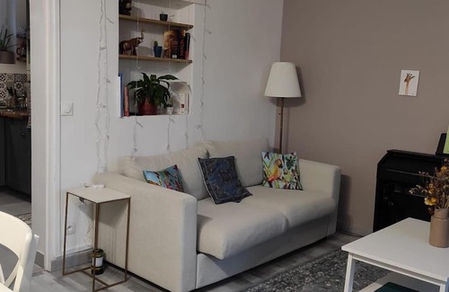 Melun Apartment | Peaceful Stay Just 3 Minutes from Melun Train Station