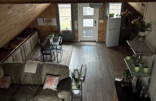 Franklin County Apartment | Tranquil Lakefront Studio with Ocean Views and Kitchenette