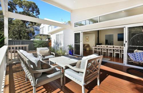 Callala Beach House | Relaxing Retreat at Calming Waters with Community Pool