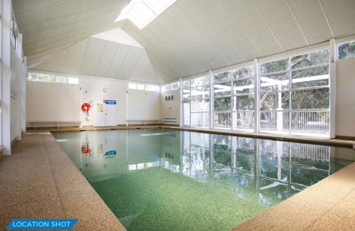 Callala Beach House | Relaxing Retreat at Calming Waters with Community Pool