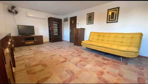 Calpe House | Calpe chalet privado 7 min de la playa piscina wifi parking aire barbacoa grupos
