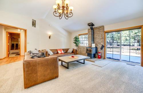 Calpine House | Calpine Mountain Retreat: Pet-Friendly Getaway Awaits