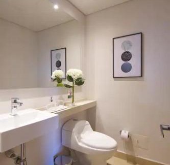 Chia Apartment | Top-Rated Caluce Apt 3B - Pet Friendly & Unbeatable Stay