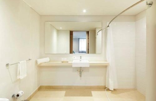Chia Apartment | Pet Friendly Retreat: Caluce Apt 2C - Guest Rated 9.7