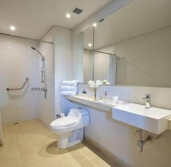 Chia Hotel | Pet-Friendly Haven: Caluce Hab 402 by Letoh with Top Ratings