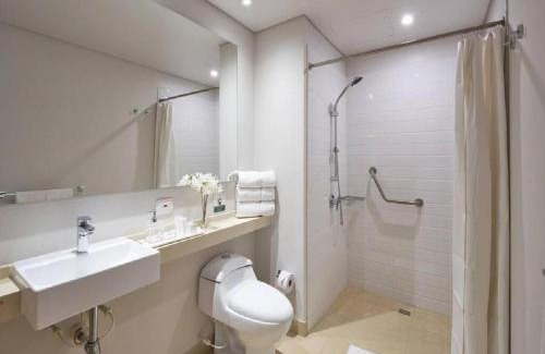 Chia Hotel | Pet-Friendly Haven: Caluce Hab 402 by Letoh with Top Ratings