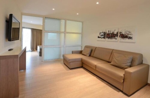 Calvi Hotel | Oceanfront Calvi Hôtel with Pool & High Guest Ratings
