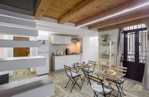Corso dei Mille - Sant'Erasmo Apartment | Romantic Getaway in Palermo's Historic Center